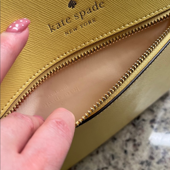 Kate Spade Sadie North South Crossbody Bag EUC - Picture 8 of 14